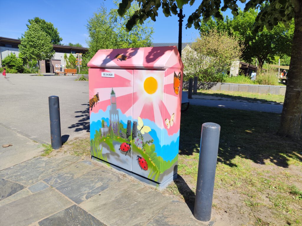 street art Utrecht Milou van Montfort stroomkast beschilderd